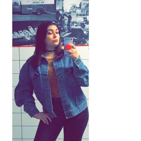 Meet your Posher, Zoe - Picture 1 of 1